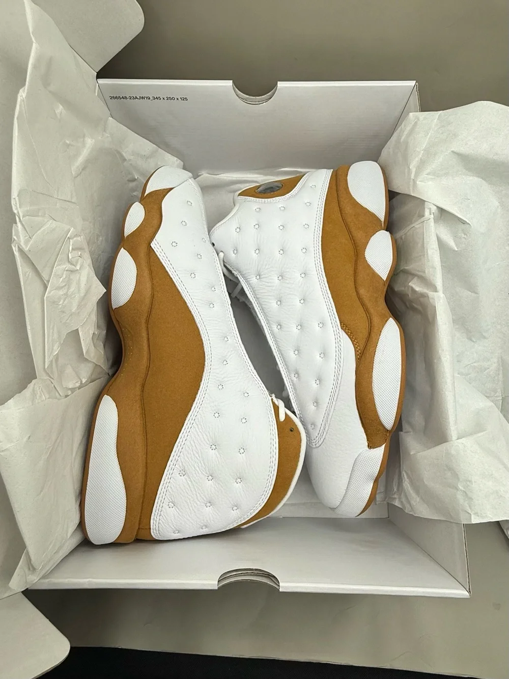 Authentic 2023 Jordan 13 Retro Wheat Men Size 10.5 Brand New